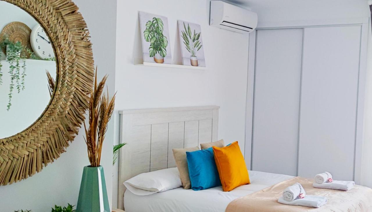 El Estudio De La Playa Benalbeach Holidays Paradise Benalmádena Eksteriør bilde