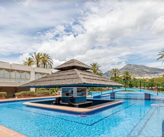El Estudio De La Playa Benalbeach Holidays Paradise Benalmádena Eksteriør bilde