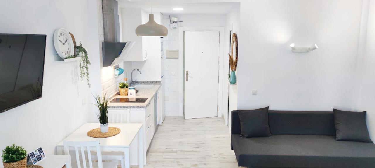 El Estudio De La Playa Benalbeach Holidays Paradise Benalmádena Eksteriør bilde