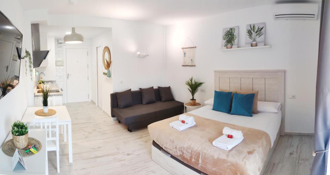 El Estudio De La Playa Benalbeach Holidays Paradise Benalmádena Eksteriør bilde
