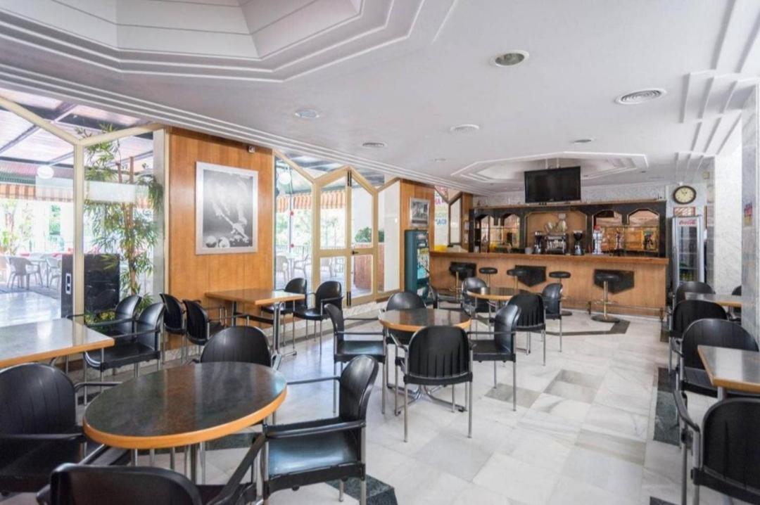 El Estudio De La Playa Benalbeach Holidays Paradise Benalmádena Eksteriør bilde