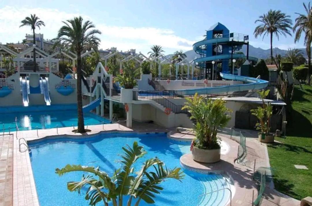 El Estudio De La Playa Benalbeach Holidays Paradise Benalmádena Eksteriør bilde