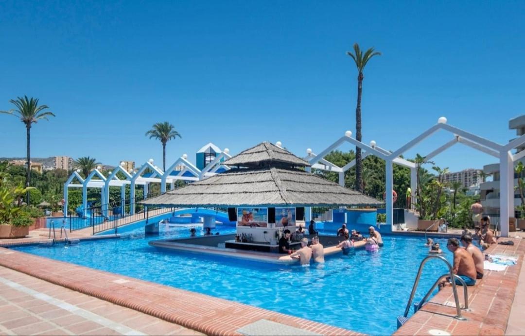 El Estudio De La Playa Benalbeach Holidays Paradise Benalmádena Eksteriør bilde