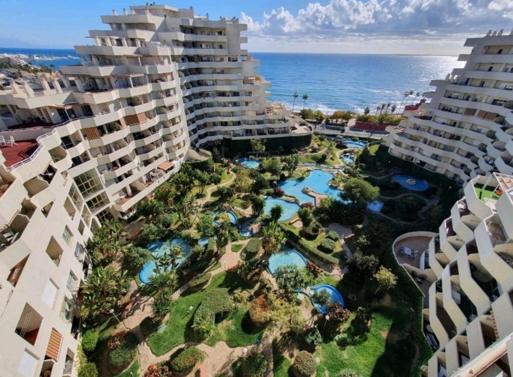 El Estudio De La Playa Benalbeach Holidays Paradise Benalmádena Eksteriør bilde
